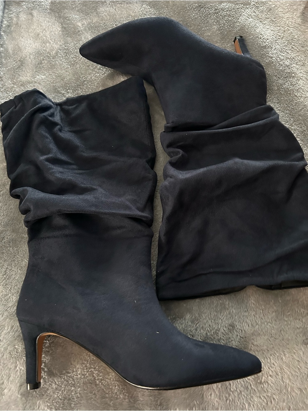 Journee Collection Black Slouchy Pointed-Toe Mid-Heel Boots